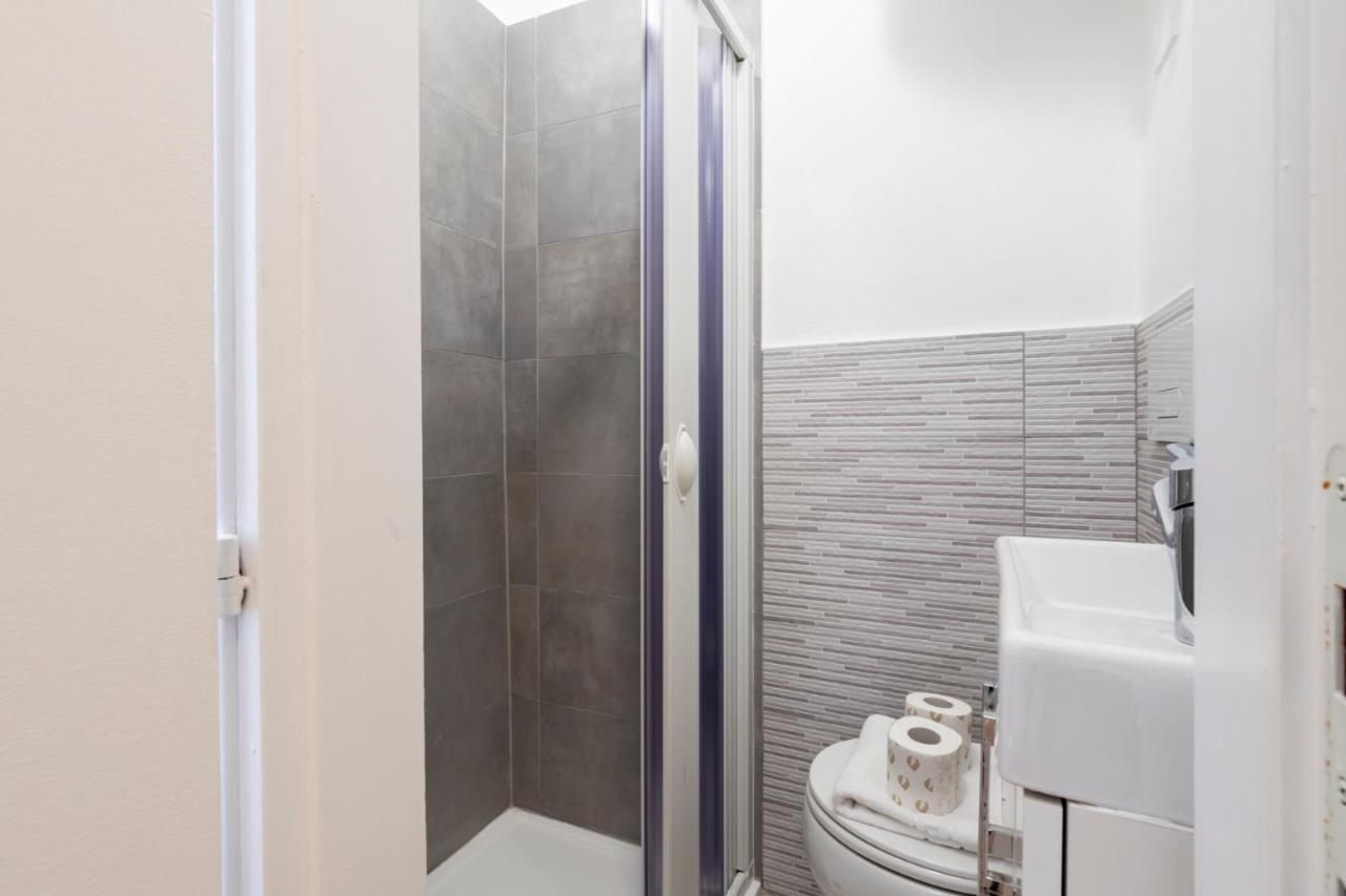 I Host Apartment - Alessi 10 Милано Екстериор снимка