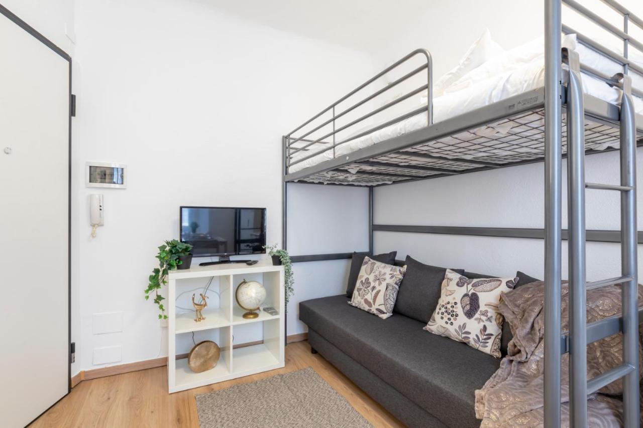 I Host Apartment - Alessi 10 Милано Екстериор снимка
